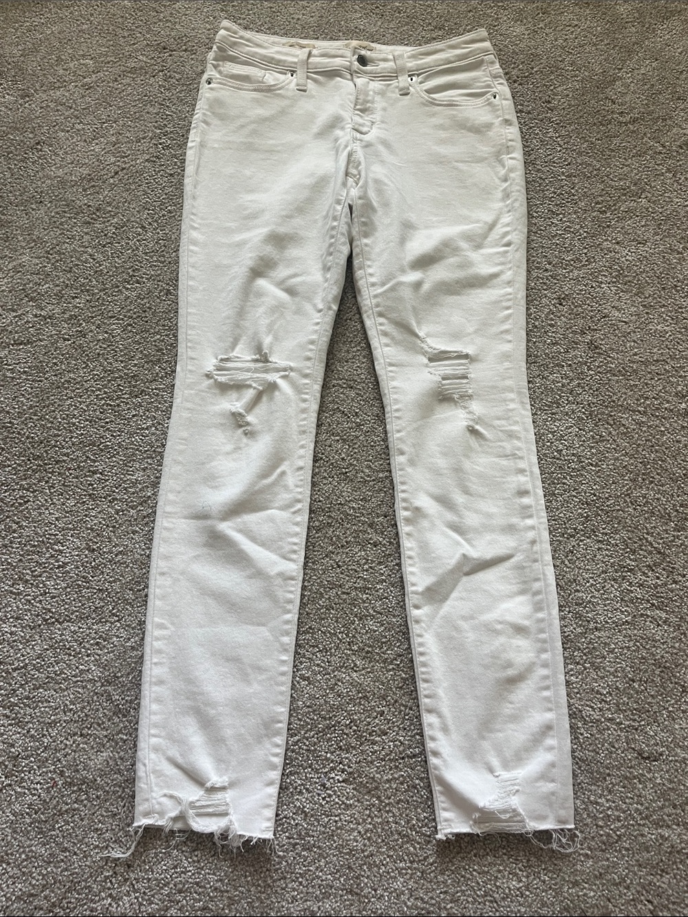 Universal Thread White Distressed Skinny Jeans
